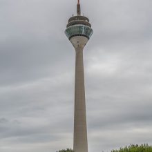 Дюссельдорф. Башня Рейнтурм (Rheinturm).